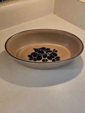 Vintage Oval Stoneware Baking Dish 9 1/2 in